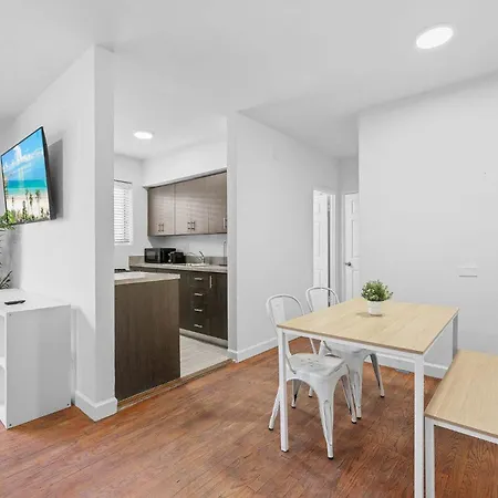 Stylish Apt North Shore 1Br